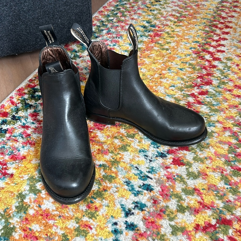 Blundstone Chelsea boots, size 8.5